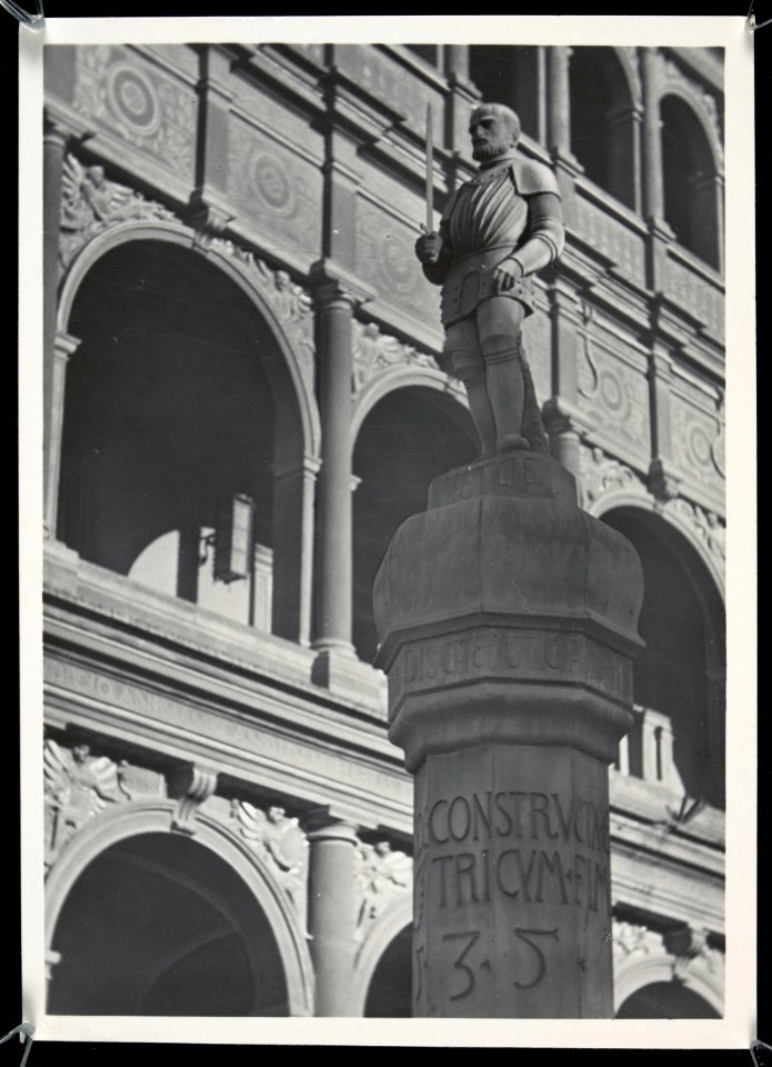 Poznan, Stary Rynek - pregierz 1939 (68012897)