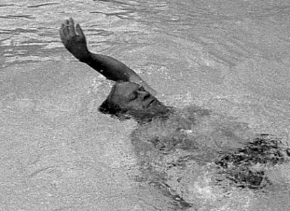 President Ford swimming - NARA - 7141117 (cropped) photo