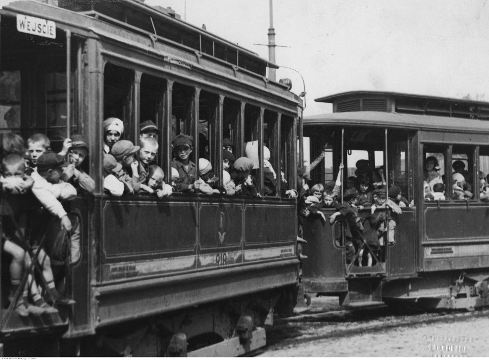 Półkolonie letnie w Warszawie (1-N-2860)
