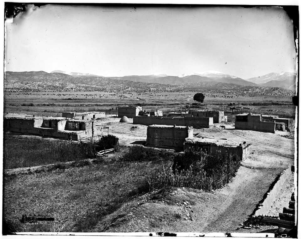 Pueblo - NARA - 523749