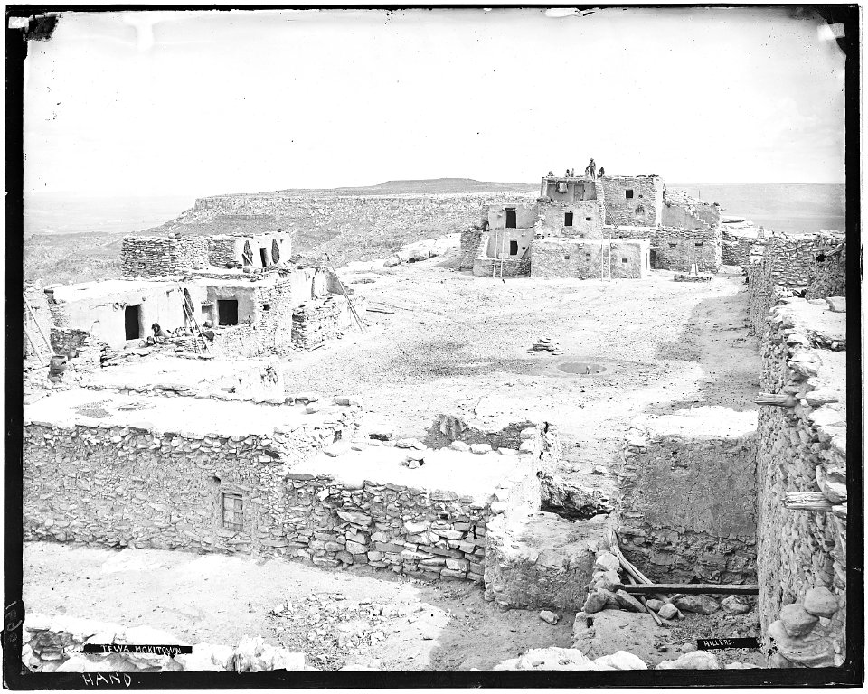Pueblo, Tewa (Hopi), Mokitown - NARA - 523851