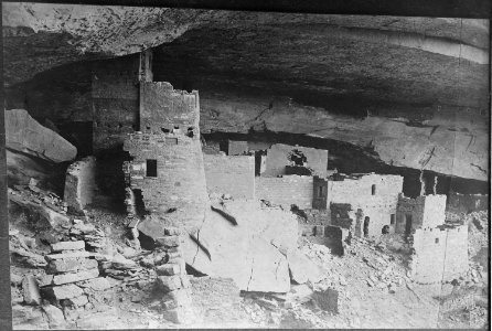 Pueblo, possibly Cliff Palace, Mesa Verde - NARA - 523595