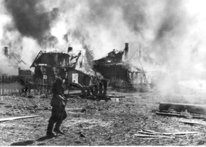 Płonąca wieś na froncie wschodnim (2-1935)