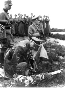 Reichsfuhrer Heinrich Himmler wizytuje 14. Dywizje Grenadierów Waffen SS Galizien (2-1996)