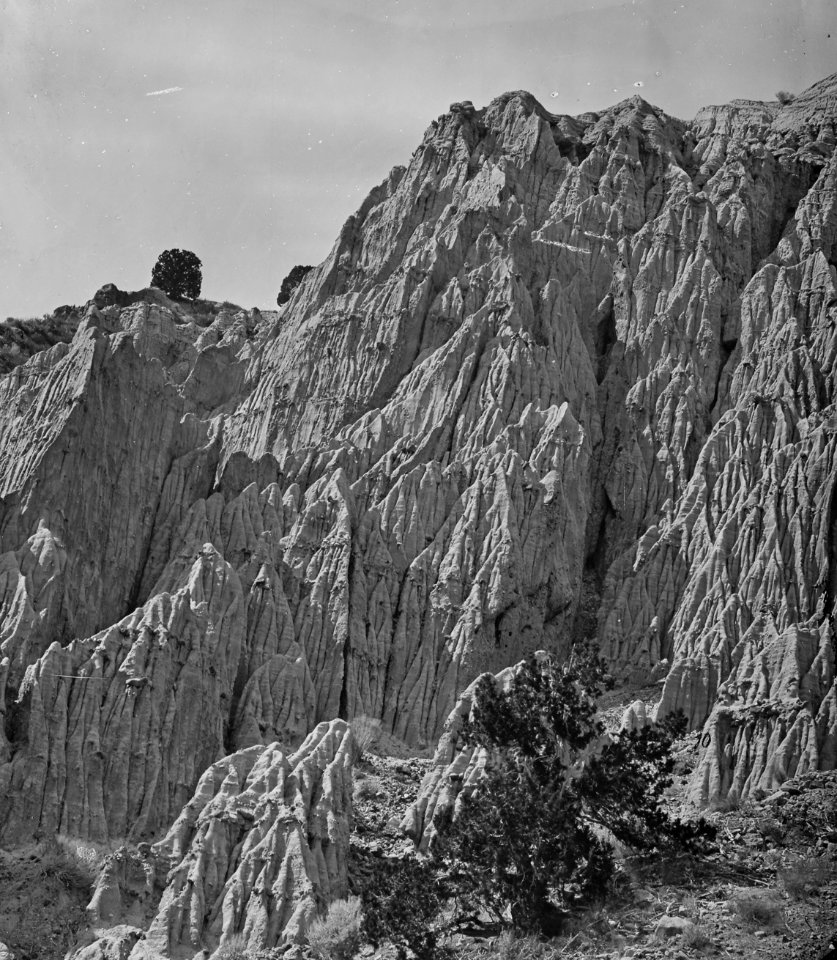 RAIN SCULPTURE OR SPIRES, SALT CREEK CANYON, UTAH - NARA - 524143 (cropped)