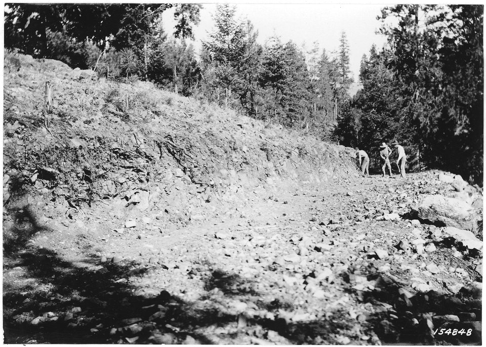 Road Building, Wenatchee, Washington, 1920 - NARA - 299134