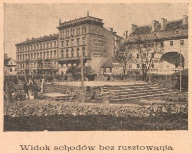 Roboty około pomnika Adama Mickiewicza w Warszawie Widok schodów bez rusztowania Podług fotografii A. Karolego (82216)
