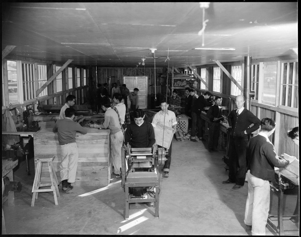 Rohwer Relocation Center, McGehee, Arkansas. Ben D. Ransdell, Instructor, Junidi Amada, William Tak . . . - NARA - 538963