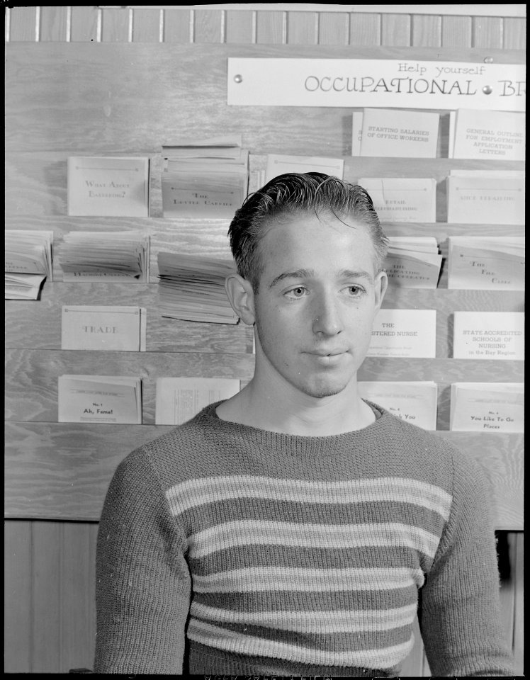 Roosevelt High School, Oakland, California. High School Youth. Graduated from high school in June 1939, this boy had... - NARA - 532224