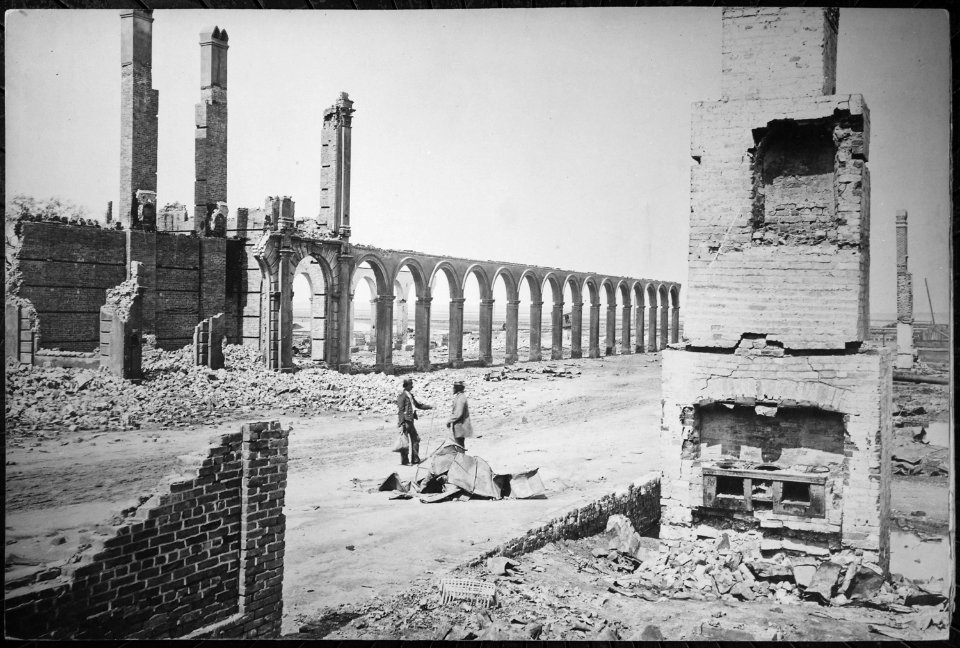Ruins of Northwestern depot, Charleston., 1865 - NARA - 533132