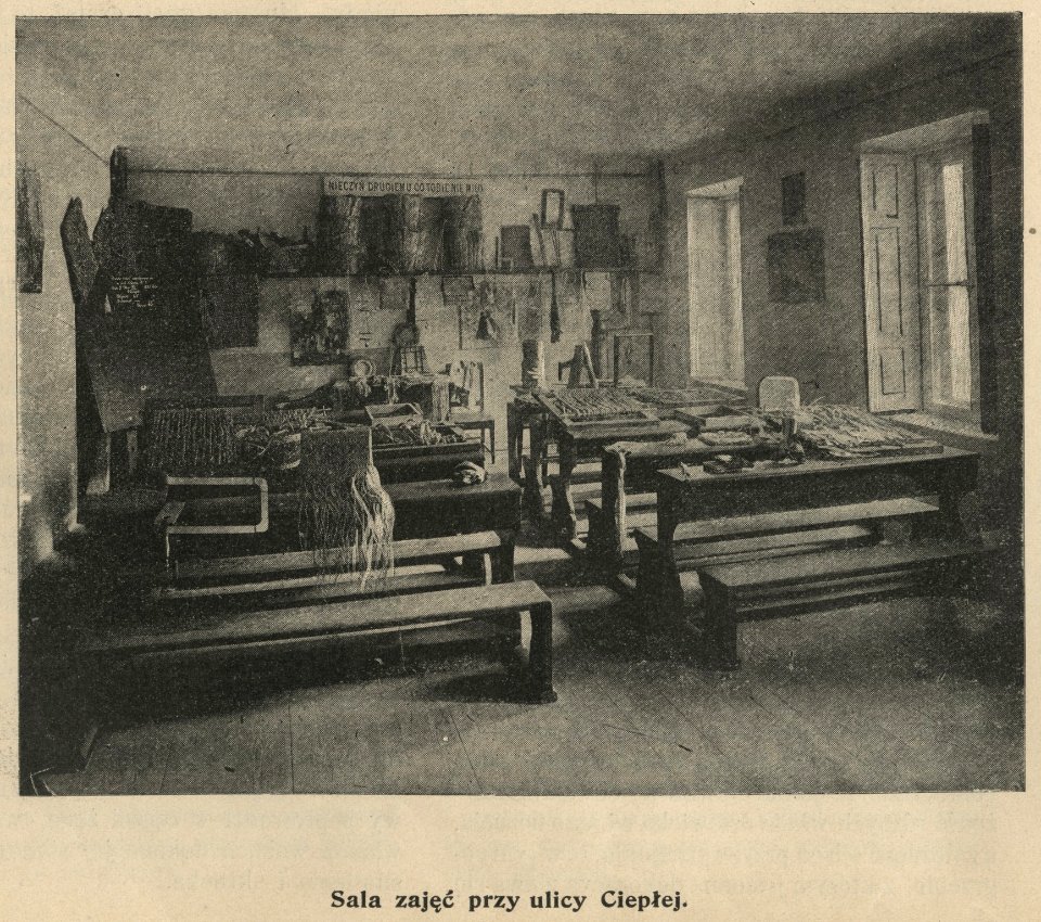Sala zajęć przy ulicy Ciepłej (61815)