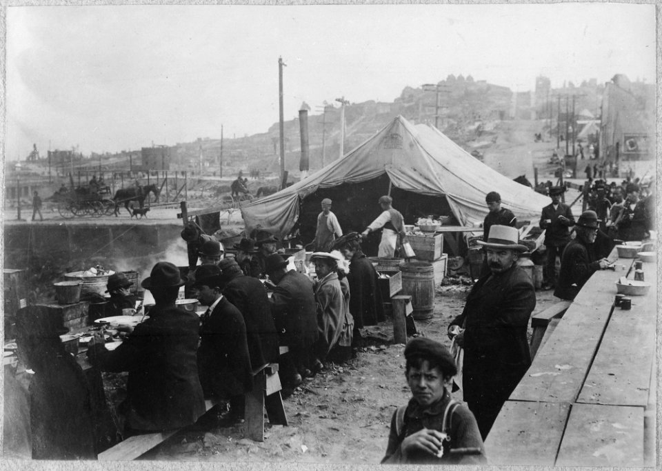 San Francisco Earthquake of 1906, Hot meal kitchen - NARA - 522943