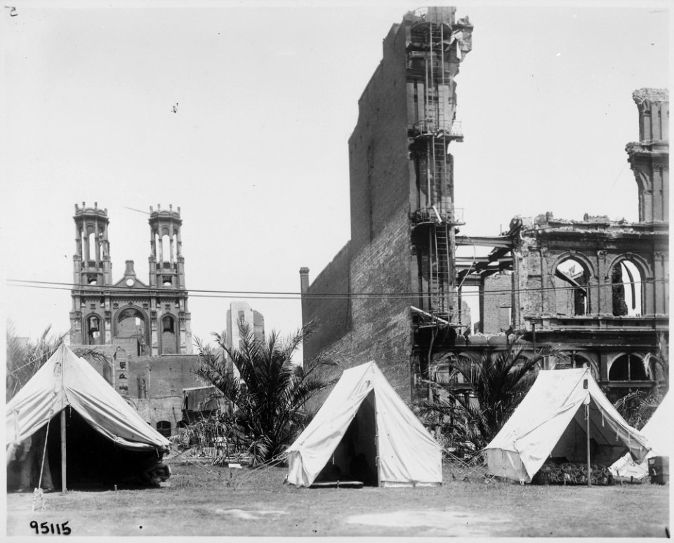 San Francisco Earthquake of 1906, Probably Union Sqaure Park, showing the synagogue on Sutter Street, near Stockton... - NARA - 531016