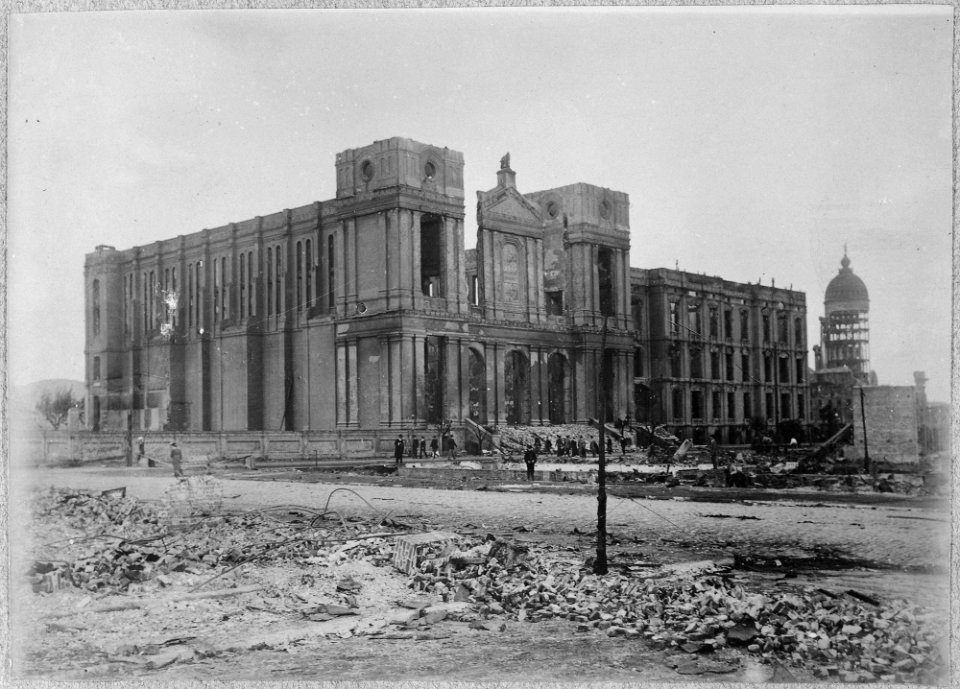 San Francisco Earthquake of 1906, Saint Ignatius Church - NARA - 522955