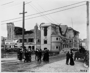 San Francisco Earthquake of 1906, The large building shown in this picture is the Albert Pike Memorial Masonic hall... - NARA - 531017