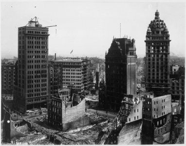 San Francisco Earthquake of 1906, (This is an) area in the vicinity of Kearny, Market Third and Geary Streets. The... - NARA - 531062 photo