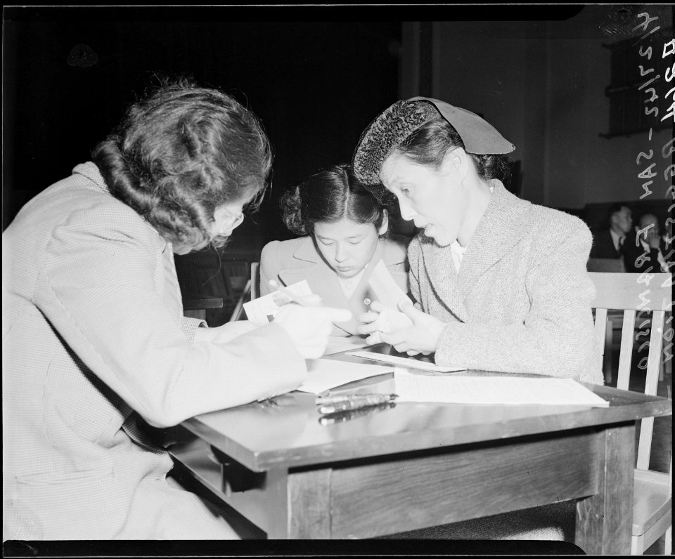 San Francisco, California. Residents of Japanese ancestry register in preparation for the forthcomi . . . - NARA - 536205