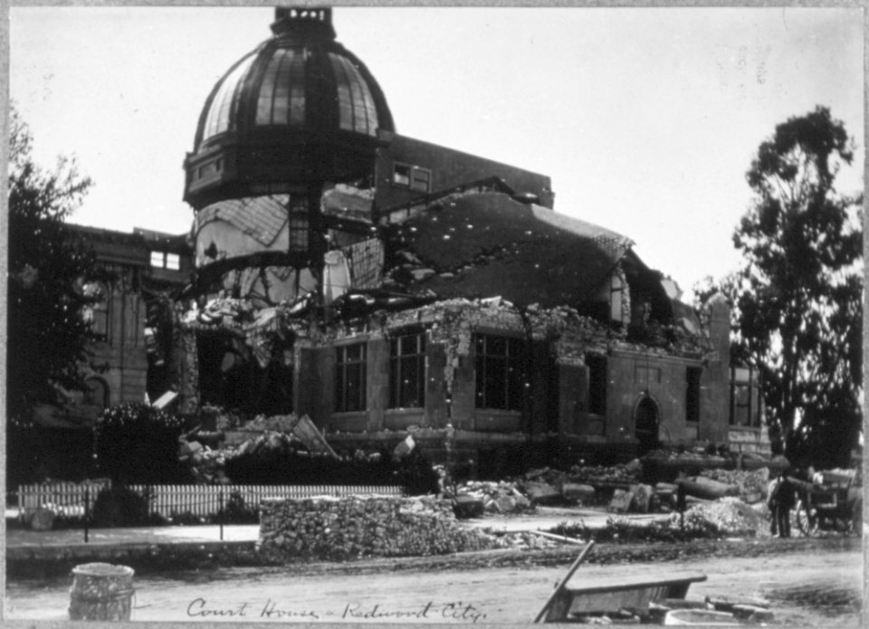 San Francisco Earthquake of 1906, Court House. Redwood City, California - NARA - 513321