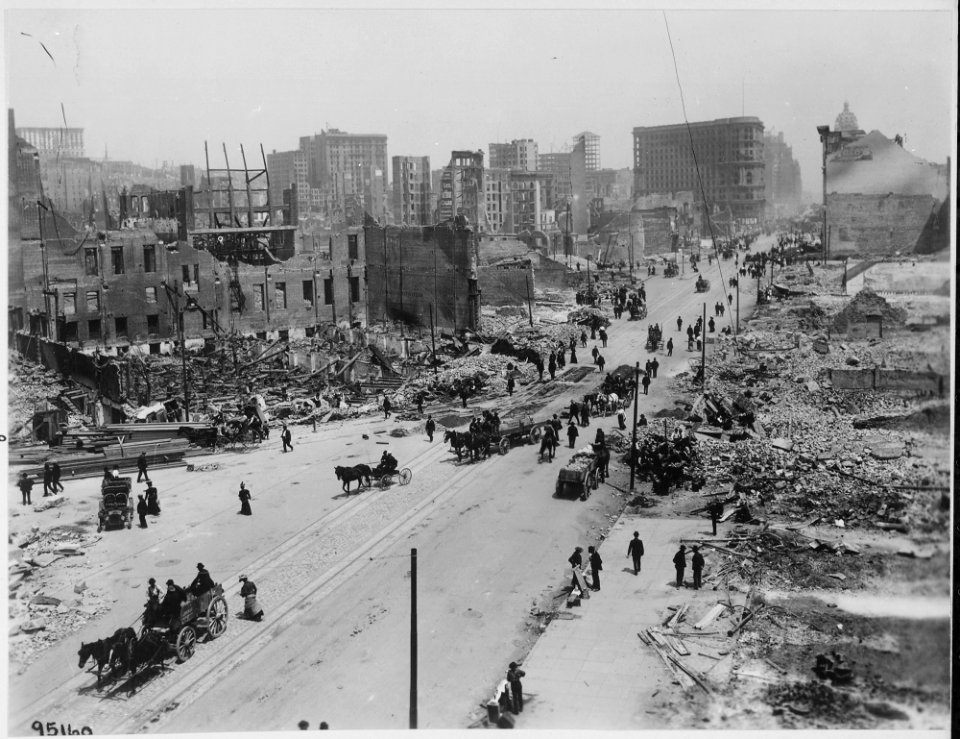 San Francisco Earthquake of 1906, Market Street, west of Powell and Fifth Streets, showing area east of Taylor and... - NARA - 531031