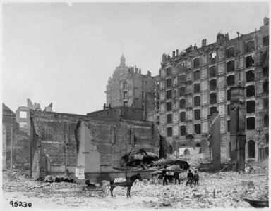 San Francisco Earthquake of 1906, (This is the) junction of Mission and New Montgomery Streets. Ruined building on... - NARA - 531074