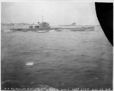 S4 (SS109). Starboard side, underway, 12-26-1919 - NARA - 512949 photo