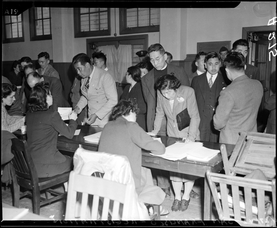 San Francisco, California. Residents of Japanese ancestry are being registered prior to their evacu . . . - NARA - 536216