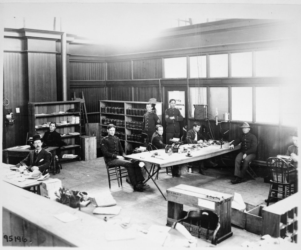San Francisco Earthquake of 1906, United States Signal Corps telegraph office - NARA - 531057