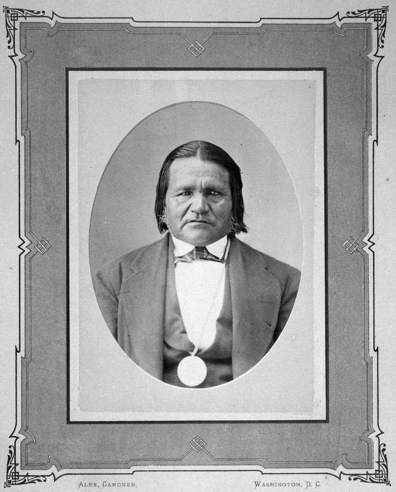 Santo. Apache, 1872 - NARA - 518951