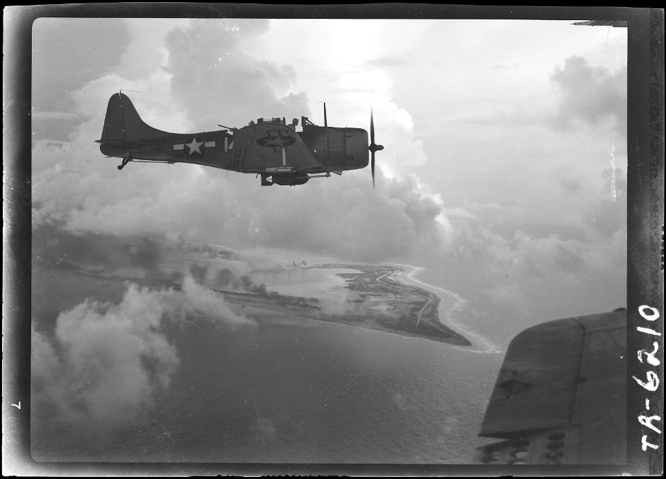 SED's attack Wake Island, Oct. 5 and 6, 1943 - NARA - 520609