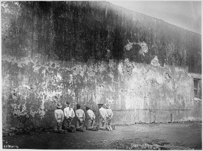 Santiago-The dead line at the arsenal. Cuba, ca. 1899 - NARA - 531131