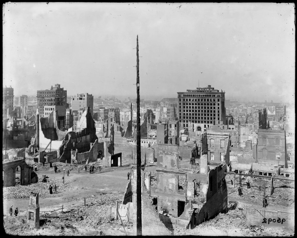 San Francisco Earthquake of 1906, Area east from Kearny Street to San Francisco Bay, and bounded by Bush and Pine.... - NARA - 531007