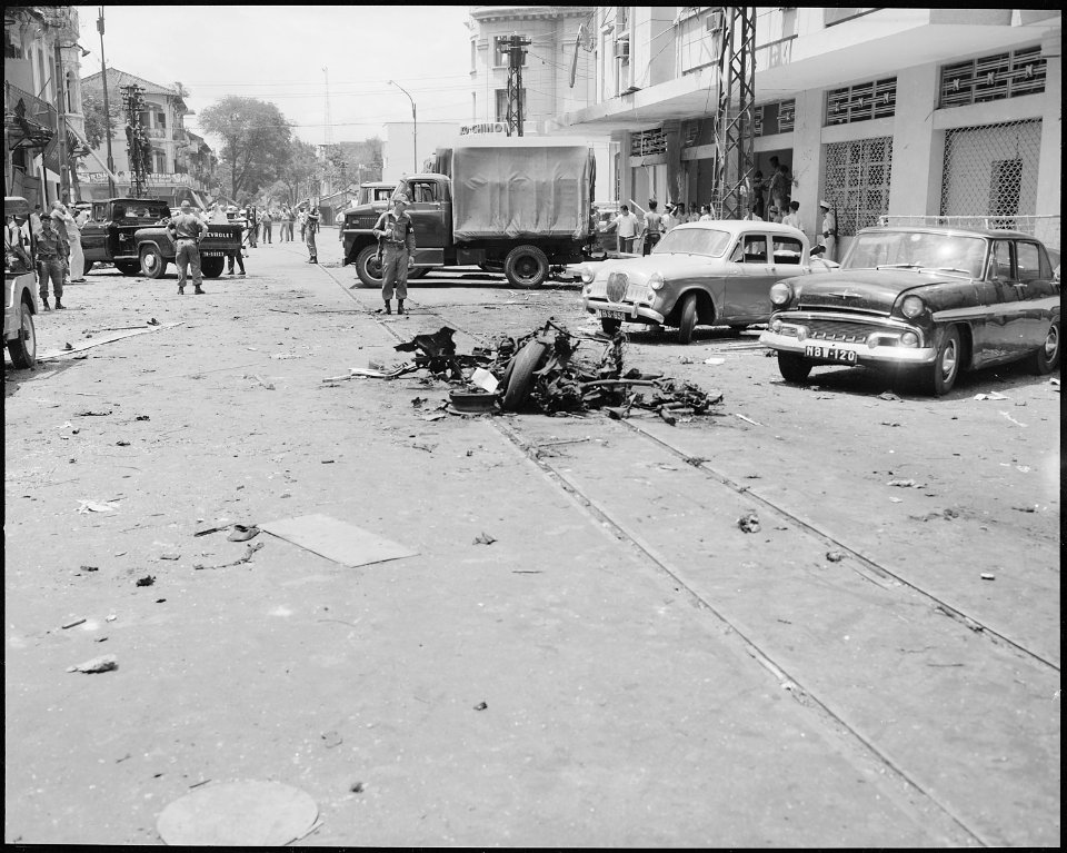 Scene of Viet Cong terrorist bombing in Saigon, Republic of Vietnam. - NARA - 542294