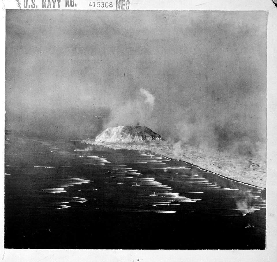 Sixth Fleet during invasion of Iwo Jima. Mt. Suribachi in background. - NARA - 520752