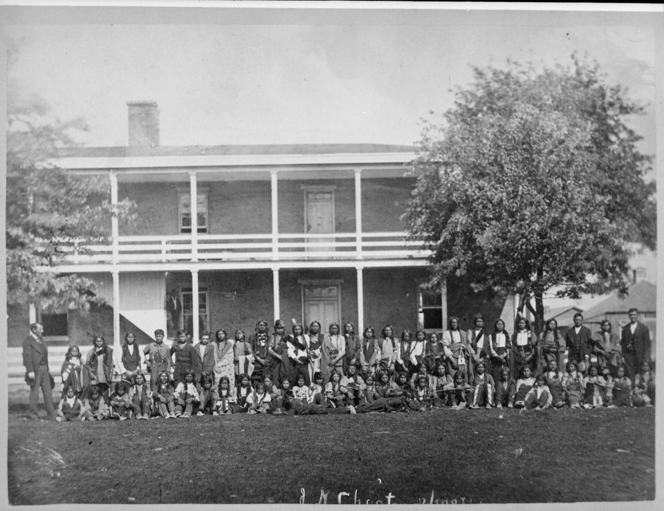 Sioux boys as they were dressed on arrival at the Carlisle Indian School, Pennsylvania, 10-05-1879 - NARA - 519135