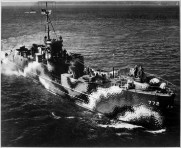 Starboard bow view of U.S. ship LCI ^772, Astoria, Oregon, July 30, 1944. - NARA - 520579