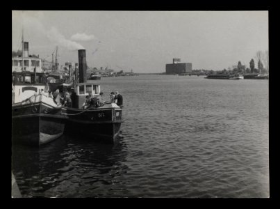 Szczecin, port Lasztownia 1945 (66046311)