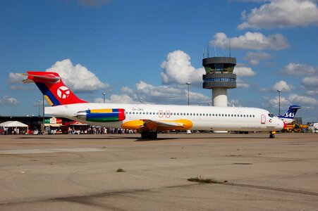 Md the md-80 the dc-9