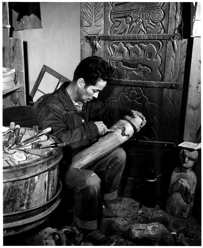 Taos County, New Mexico. Native woodcarver Patrocina Barela has exhibited at the New York World's F . . . - NARA - 521861