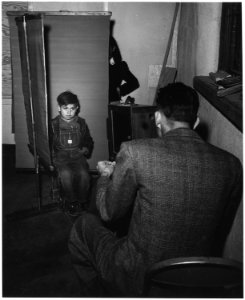 Taos County, New Mexico. Teachers cooperate with itinerant photographer at Questa school. Photogra . . . - NARA - 521870