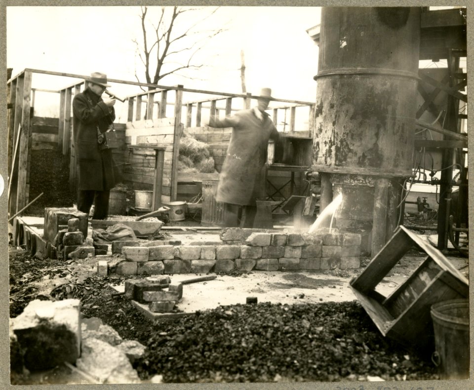 THC 2003.902.107 Tapping Slag from Experimental Blast Furnace