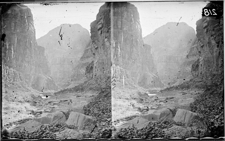 THE MOUTH OF KANAB CREEK OR WASH, JUNCTION WITH COLORADO RIVER - NARA - 523983
