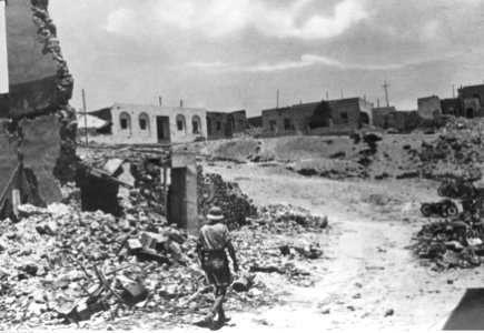 Tobruk. Ruiny miasta (2-2058)