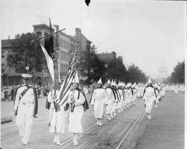 The Ku Klux Klan on parade down Pennsylvania Avenue, 1928 - NARA - 541885