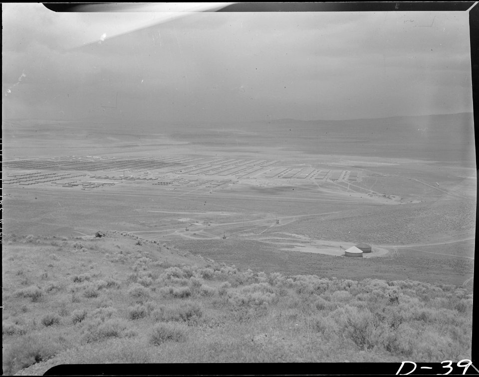 Tule Lake Relocation Center, Newell, California. A panorama view of this War Relocation Authority p . . . - NARA - 538234