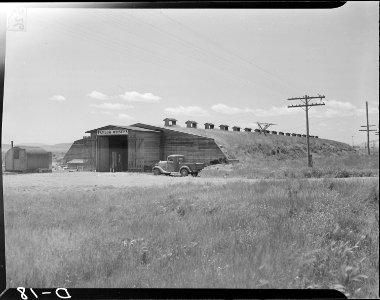 Tule Lake Relocation Center, Newell, California. A potato warehouse used to store and cut seed pota . . . - NARA - 538217