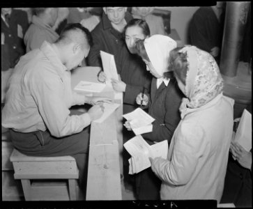 Tule Lake Relocation Center, Newell, California. Alice Fujinaga, formerly of Seattle, Washington, i . . . - NARA - 536514
