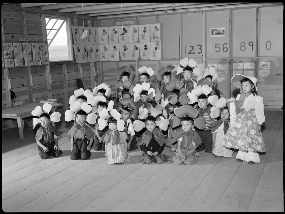 Tule Lake Relocation Center, Newell, California. Clever costumes worn by the Nursery school childre . . . - NARA - 538348