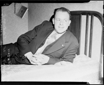 Tule Lake Relocation Center, Newell, California. H. E. Dickson, President of the Tule Lake Chamber . . . - NARA - 536822