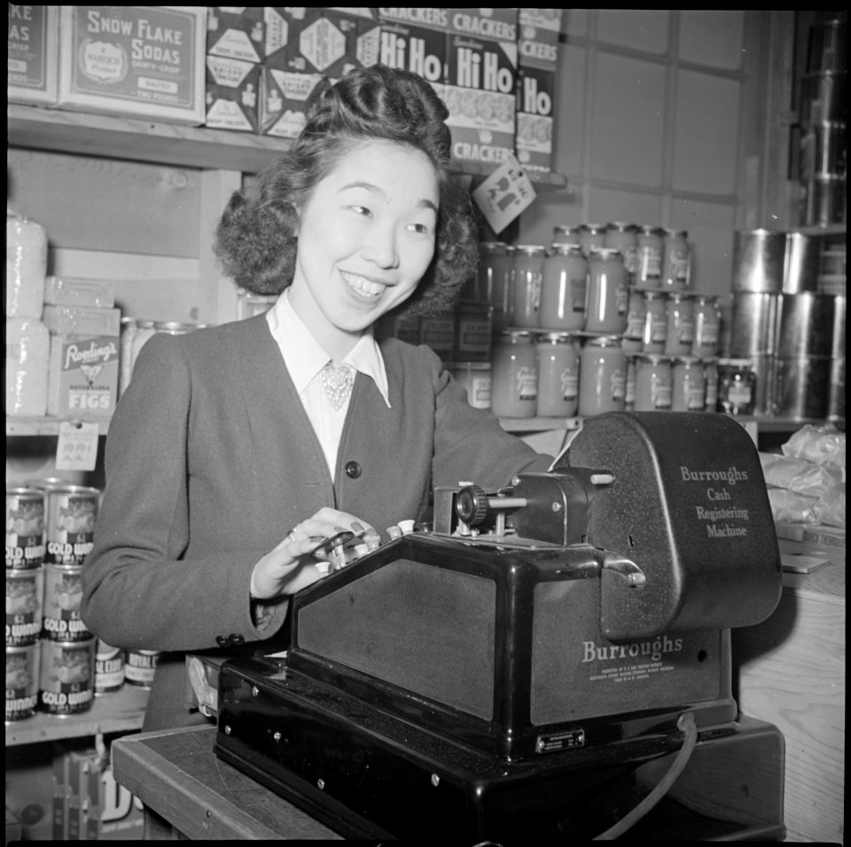 Tule Lake Relocation Center, Newell, California. Margaret Ito, Cashier. - NARA - 536687