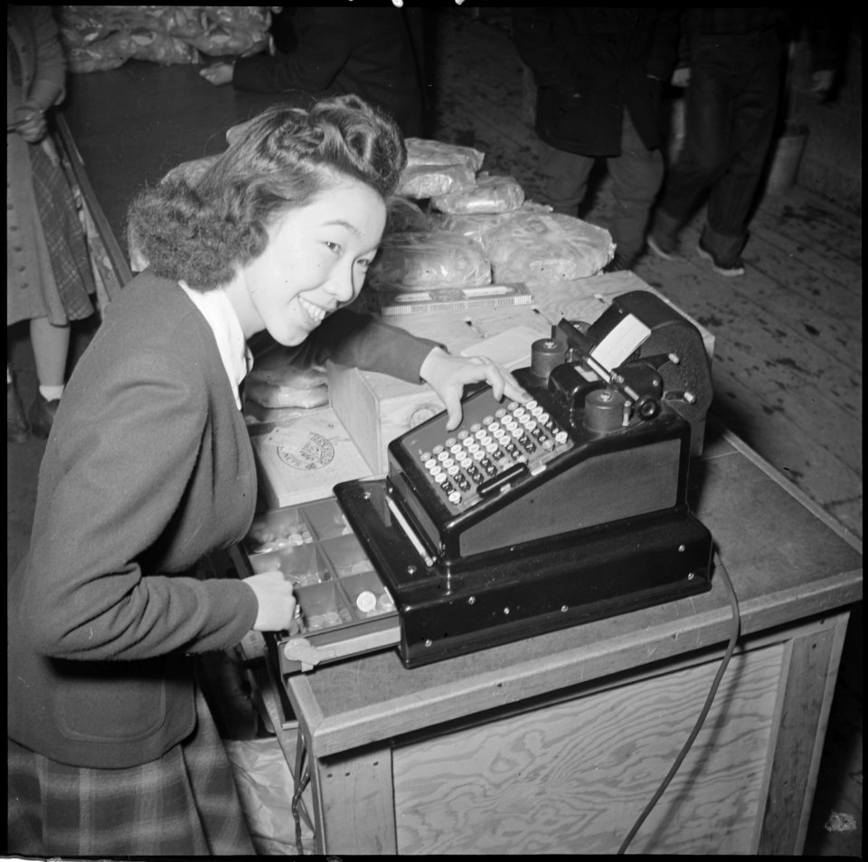 Tule Lake Relocation Center, Newell, California. Margaret Ito, Cashier. - NARA - 536686